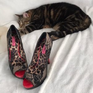 Super cute high heels